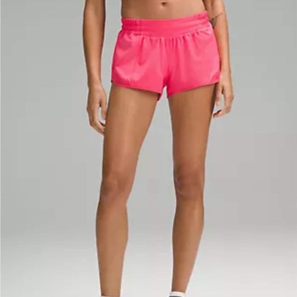 Lululemon Hotty Hot Low 2.5" in lip gloss size 2